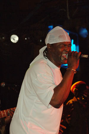 SugarMinott2005-10-04TheBellyUpTavernSolanaBeachCA (17).jpg